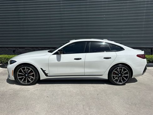 Used 2025 BMW 430i w/ M Sport Package image 2