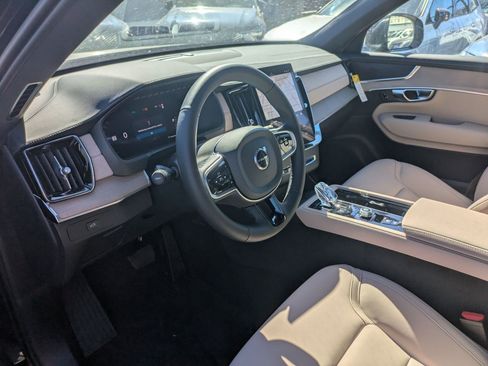 New 2026 Volvo XC90 B5 Core AWD/4WD image 10