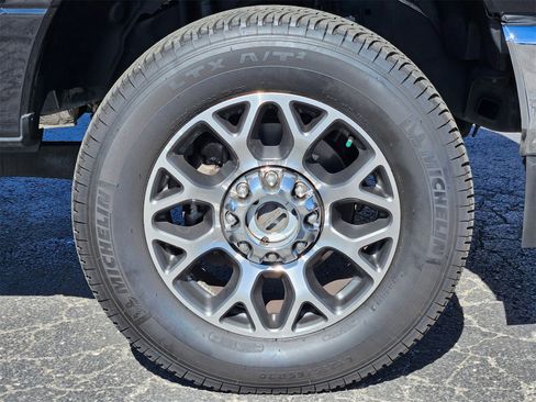 Certified 2020 Ford F250 Lariat w/ Lariat Ultimate Package image 36