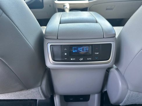 Used 2016 Toyota Highlander Limited AWD/4WD image 14