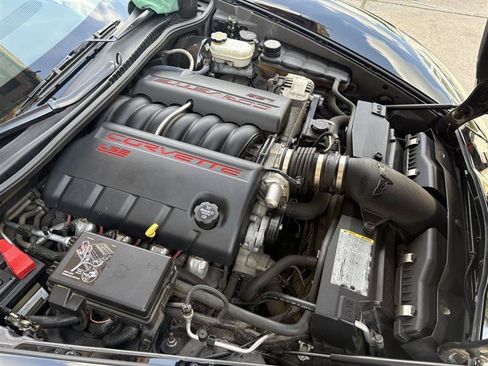 Used 2006 Chevrolet Corvette Coupe w/ Preferred Equipment Group RWD image 47