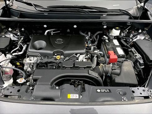 Used 2021 Toyota RAV4 XLE w/ Convenience Package AWD/4WD image 29
