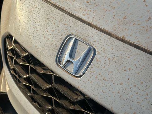 Used 2024 Honda HR-V LX image 8
