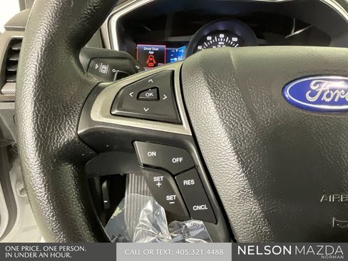 Used 2019 Ford Fusion SE image 38