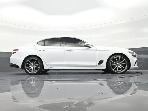 Used 2023 Genesis G70 2.0T RWD image 33