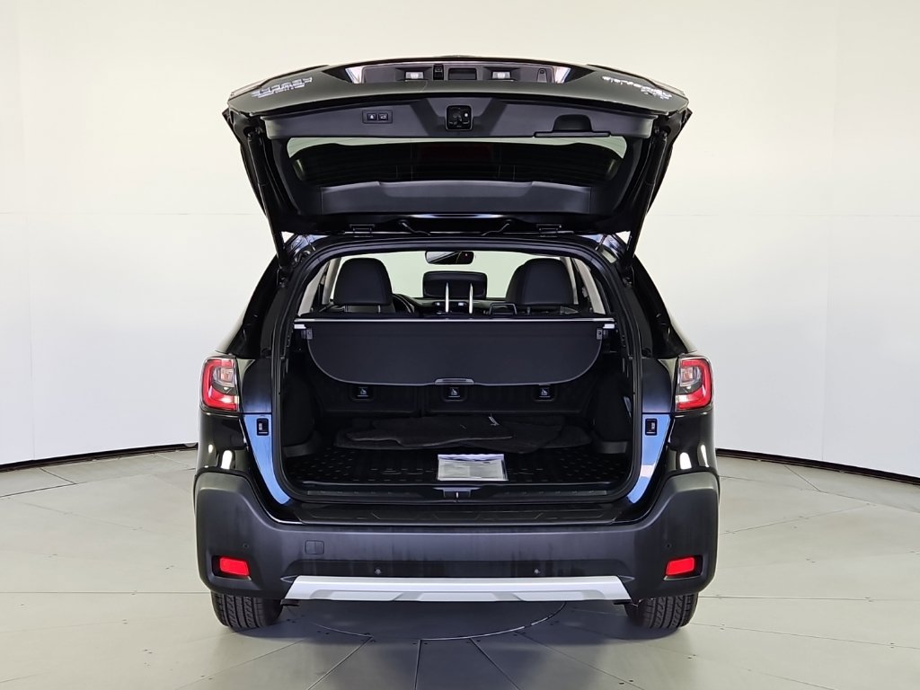 Certified 2024 Subaru Outback Limited XT AWD/4WD image 10