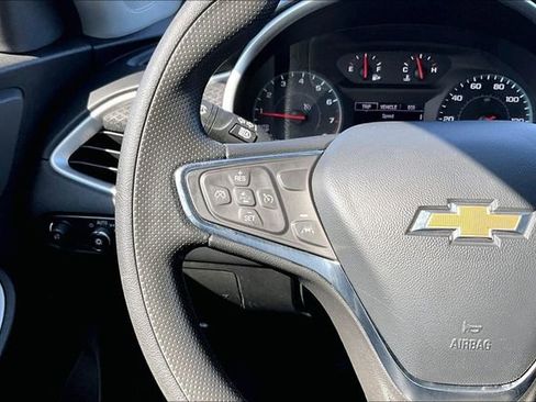 Used 2024 Chevrolet Malibu LT FWD image 11