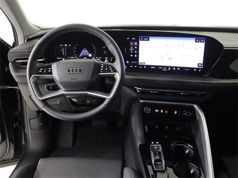New 2025 Audi Q5 Premium Plus image 21