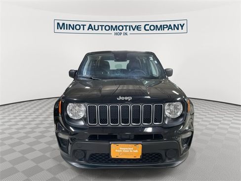 Certified 2023 Jeep Renegade Latitude image 3