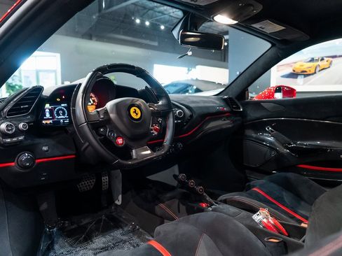 Certified 2019 Ferrari 488 Pista Coupe image 23