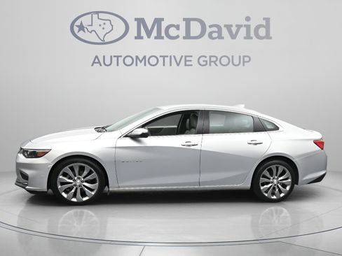 Used 2016 Chevrolet Malibu Premier w/ Driver Confidence Package II FWD image 5