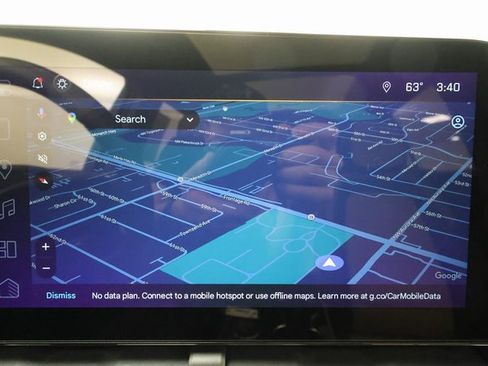 Used 2025 Chevrolet Equinox ACTIV w/ Safety and Technology Package image 17