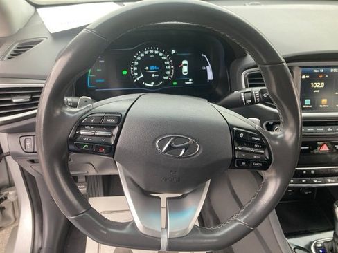 Used 2018 Hyundai Ioniq Limited image 19