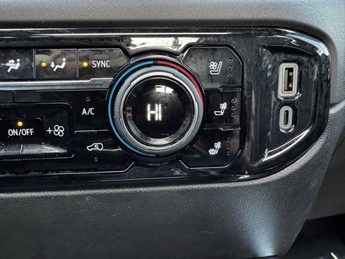 Certified 2024 Chevrolet Silverado 2500 High Country w/ High Country Premium Package image 13