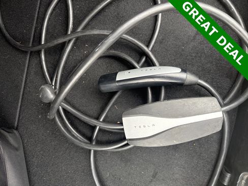 Used 2023 Tesla Model 3 Standard Range image 10