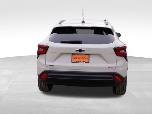 New 2026 Chevrolet Trax RS w/ Driver Confidence Package FWD image 4