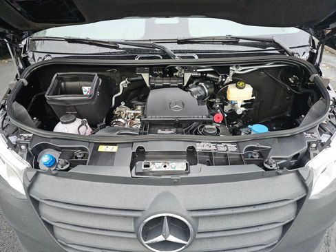 New 2025 Mercedes-Benz Sprinter 2500 image 10