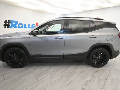 Used 2024 GMC Terrain SLT w/ Elevation Edition AWD/4WD image 2
