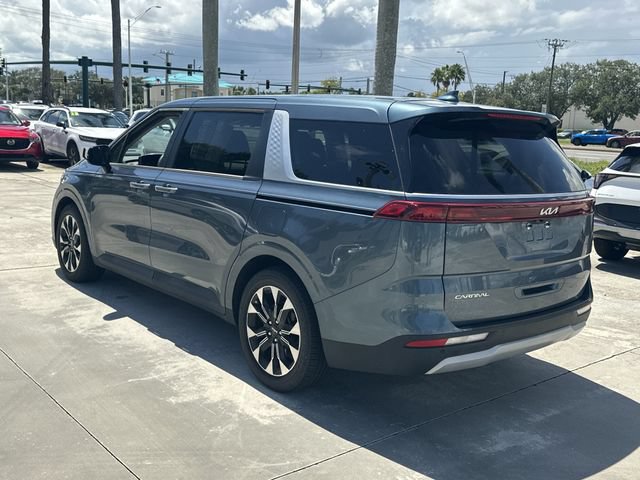 Certified 2024 Kia Carnival EX FWD image 8
