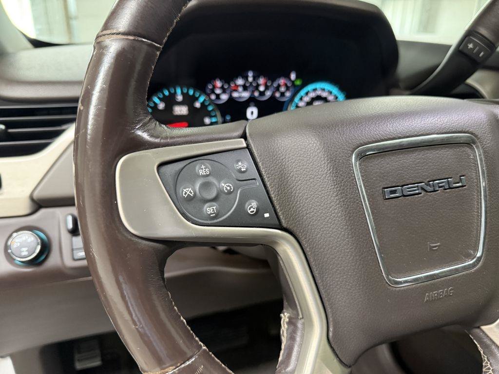 Used 2018 GMC Yukon XL Denali w/ Open Road Package AWD/4WD image 19