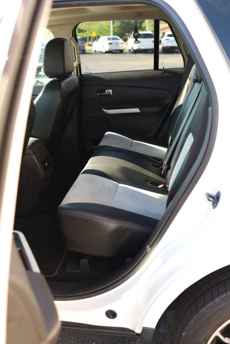 Used 2014 Ford Edge SEL w/ Equipment Group 205A AWD/4WD image 31
