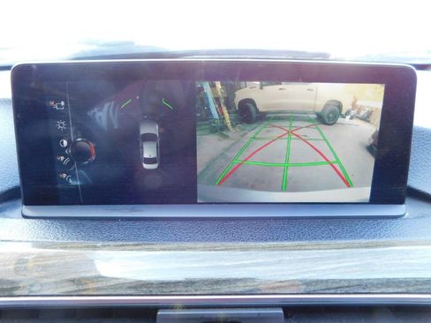 Used 2017 BMW 330e image 33