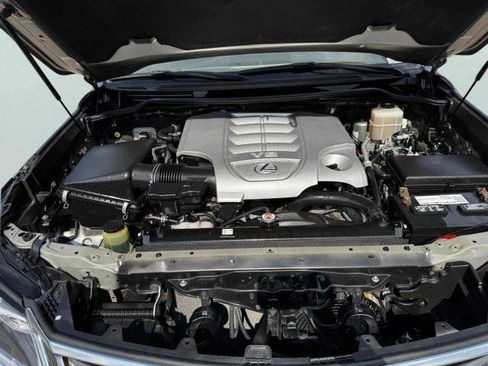 Used 2019 Lexus LX 570 4WD w/ Luxury Package image 44