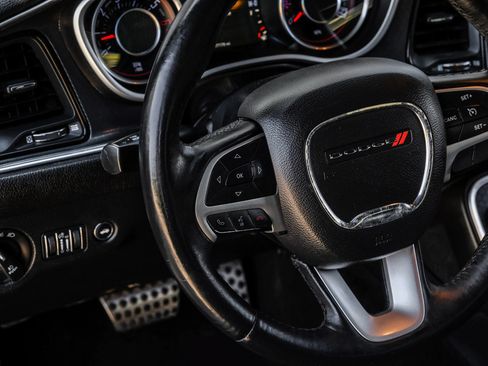 Used 2015 Dodge Challenger R/T Plus RWD image 21