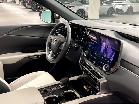 New 2026 Lexus RX 350 F Sport w/ Convenience Package AWD/4WD image 33