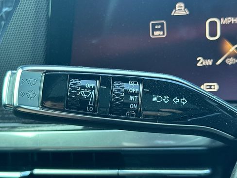 Certified 2026 Cadillac Escalade IQ Sport 1 w/ LPO, Floor Liner Package AWD/4WD image 36