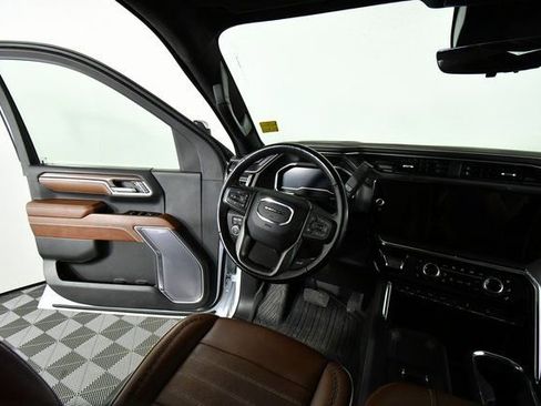 Used 2024 GMC Sierra 3500 Denali Ultimate image 19