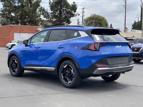 New 2026 Kia Sportage EX FWD image 6