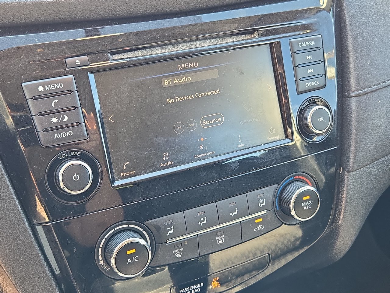 Used 2018 Nissan Rogue S FWD image 15
