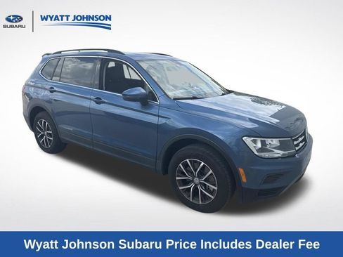 Used 2019 Volkswagen Tiguan SE w/ Panoramic Sunroof Package FWD image 11