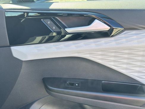 Used 2024 Volkswagen Taos S image 14