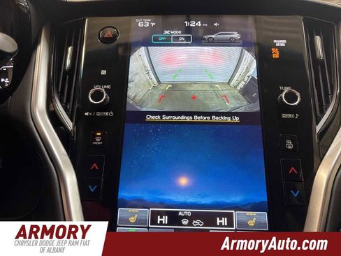 Used 2022 Subaru Outback Premium image 18