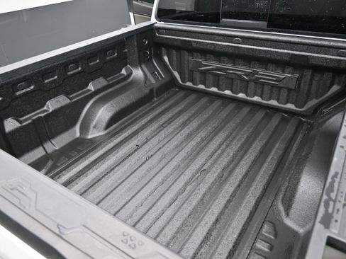 Certified 2023 Chevrolet Colorado ZR2 w/ ZR2 Convenience Package III image 22