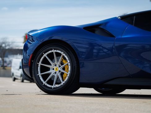 Used 2022 Ferrari SF90 Stradale image 18