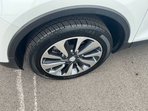 Used 2021 Buick Encore Preferred FWD image 9