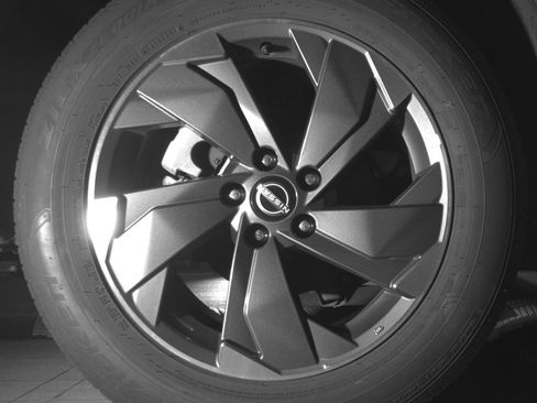 Used 2025 Nissan Rogue SV FWD image 15