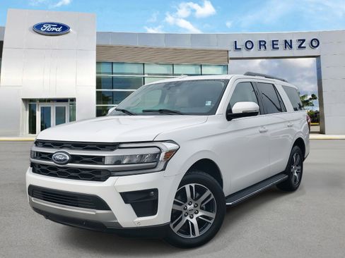 Used 2022 Ford Expedition XLT image 1