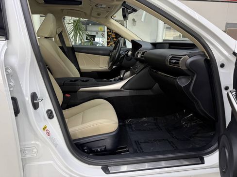Used 2015 Lexus IS 250 AWD w/ Premium Package image 17