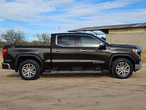 Used 2019 GMC Sierra 1500 SLT w/ SLT Premium Plus Package image 4