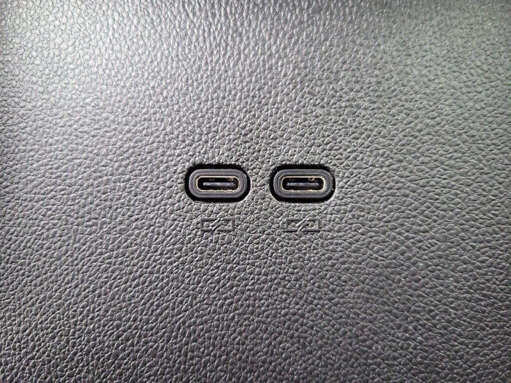 Used 2024 Chevrolet Equinox EV RS AWD/4WD image 16