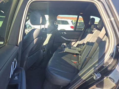 Used 2023 BMW X5 xDrive40i AWD/4WD image 9