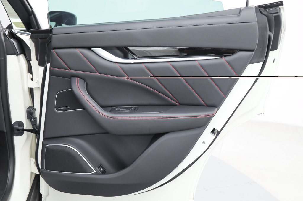 Certified 2024 Maserati Levante Modena Ultima AWD/4WD image 12