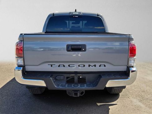 Used 2020 Toyota Tacoma TRD Off-Road AWD/4WD image 5