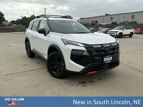 New 2026 Nissan Rogue SV image 2