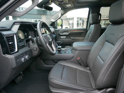 Used 2024 GMC Sierra 1500 Denali w/ Denali Reserve Package image 12