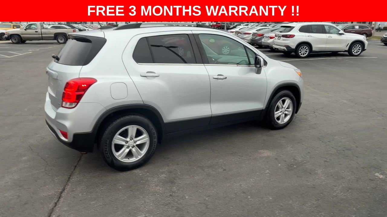 Used 2020 Chevrolet Trax LT w/ LT Convenience Package FWD image 8